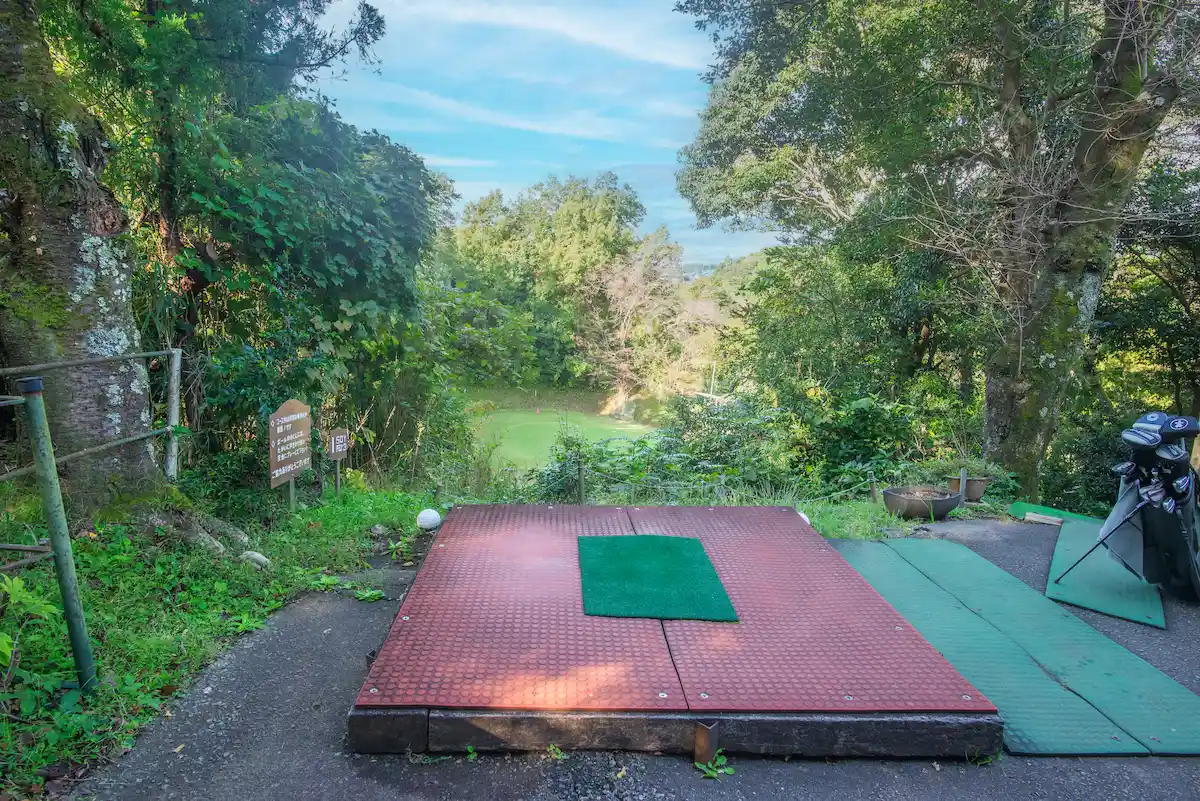 1番ホール ティー