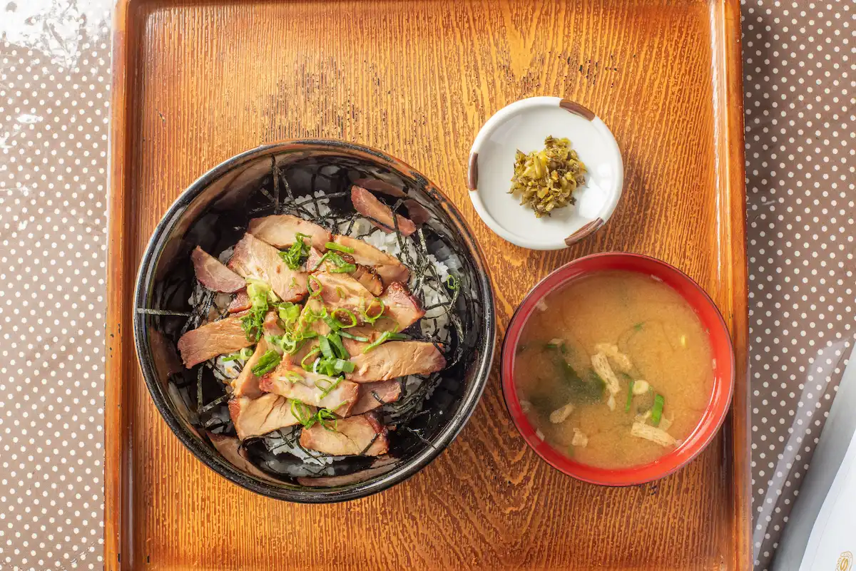 チャーシュー丼